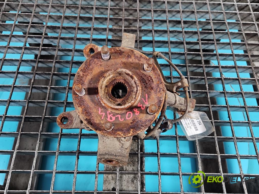 Toyota Rav4 I 1994-2000 2.0 16V 129 HP manual 95 kW 1998 cm3 5- náboj ľavé  (Náboj kolesa)