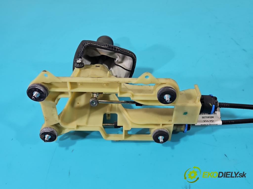 Volvo V50 2.0d 136 HP manual 100 kW 1997 cm3 5- Páka: Změny: stupeň,rýchlosť 30759106 (Rýchlostné páky / kulisy)