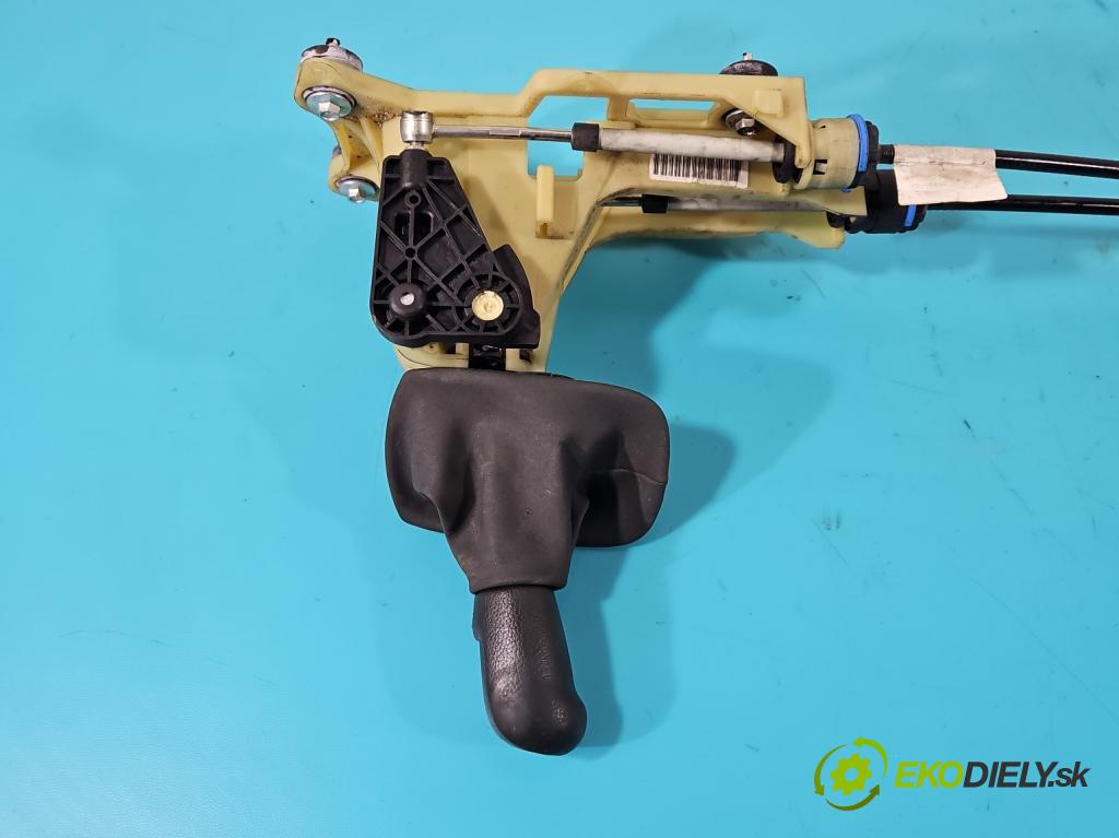 Volvo V50 2.0d 136 HP manual 100 kW 1997 cm3 5- Páka: Změny: stupeň,rýchlosť 30759106 (Rýchlostné páky / kulisy)