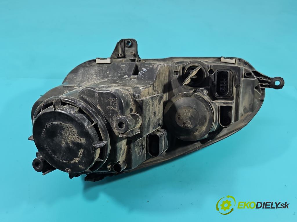 Vw Golf V 2003-2009 1.6 SR 102 HP manual 75 kW 1595 cm3 5- Reflektor: pravý 1K6941006P (Pravé)