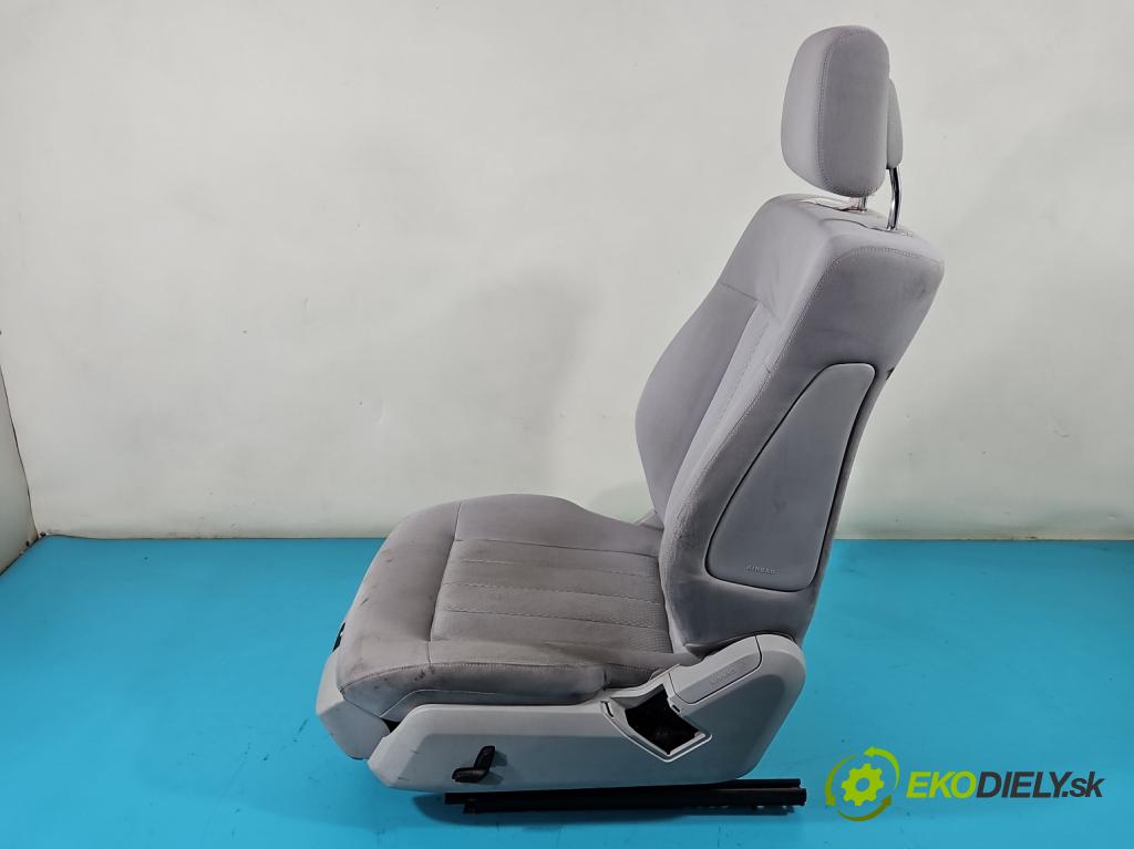 Mercedes E W212 2009-2016 3.0 cdi V6 204 HP automatic 150 kW 2987 cm3 5- Sedačka ľavý  (Sedačky, sedadlá)