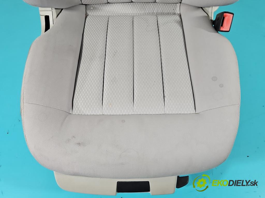 Mercedes E W212 2009-2016 3.0 cdi V6 204 HP automatic 150 kW 2987 cm3 5- Sedačka pravý  (Sedačky, sedadlá)