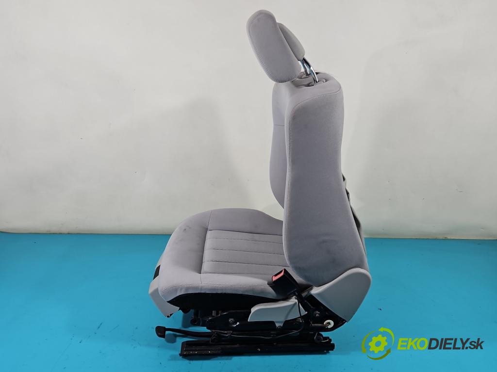 Mercedes E W212 2009-2016 3.0 cdi V6 204 HP automatic 150 kW 2987 cm3 5- Sedačka pravý  (Sedačky, sedadlá)