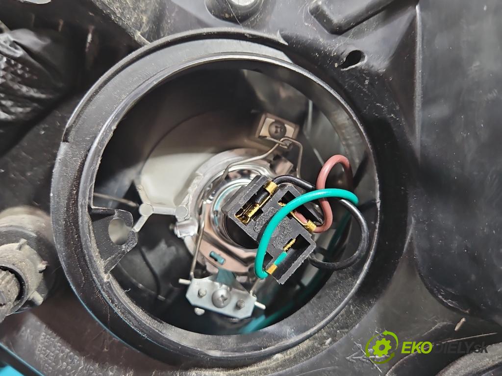 Citroen Berlingo II 2008-2018 1.6 16V 90 HP manual 66 kW 1587 cm3 5- Reflektor: pravý  (Pravé)