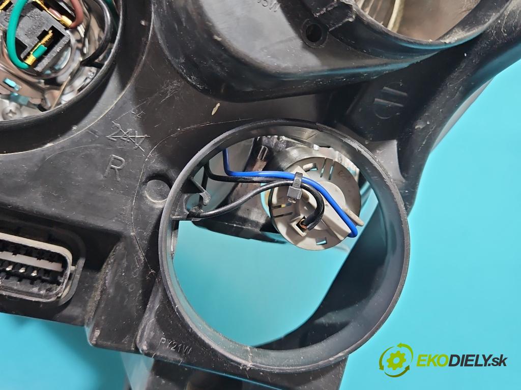 Citroen Berlingo II 2008-2018 1.6 16V 90 HP manual 66 kW 1587 cm3 5- Reflektor: pravý  (Pravé)