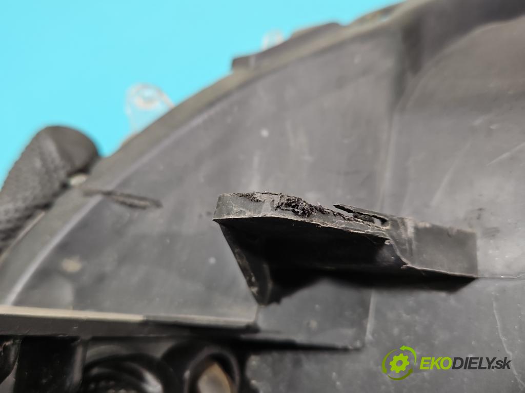 Citroen Berlingo II 2008-2018 1.6 16V 90 HP manual 66 kW 1587 cm3 5- Reflektor: pravý  (Pravé)