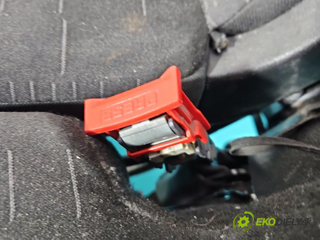 Citroen Berlingo II 2008-2018 1.6 16V 90 HP manual 66 kW 1587 cm3 5- Sedačka pravý  (Sedačky, sedadlá)