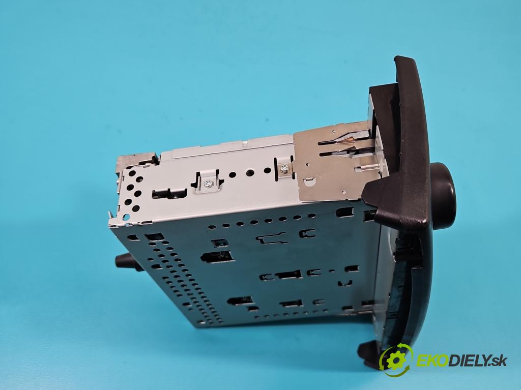 Mitsubishi Colt Z30 VI 2004-2012 1.3 16V 95 HP manual 70 kW 1332 cm3 5- Radio originál MZ314167
