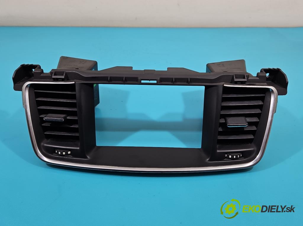 Peugeot 508 2010-2018 2.0 hdi 140 HP manual 103 kW 1997 cm3 5- Mřížka: kúrenia stredová 9686446277 (Mriežky kúrenia (fukáre))