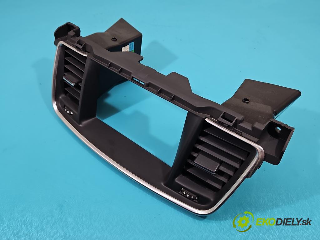 Peugeot 508 2010-2018 2.0 hdi 140 HP manual 103 kW 1997 cm3 5- Mřížka: kúrenia stredová 9686446277 (Mriežky kúrenia (fukáre))