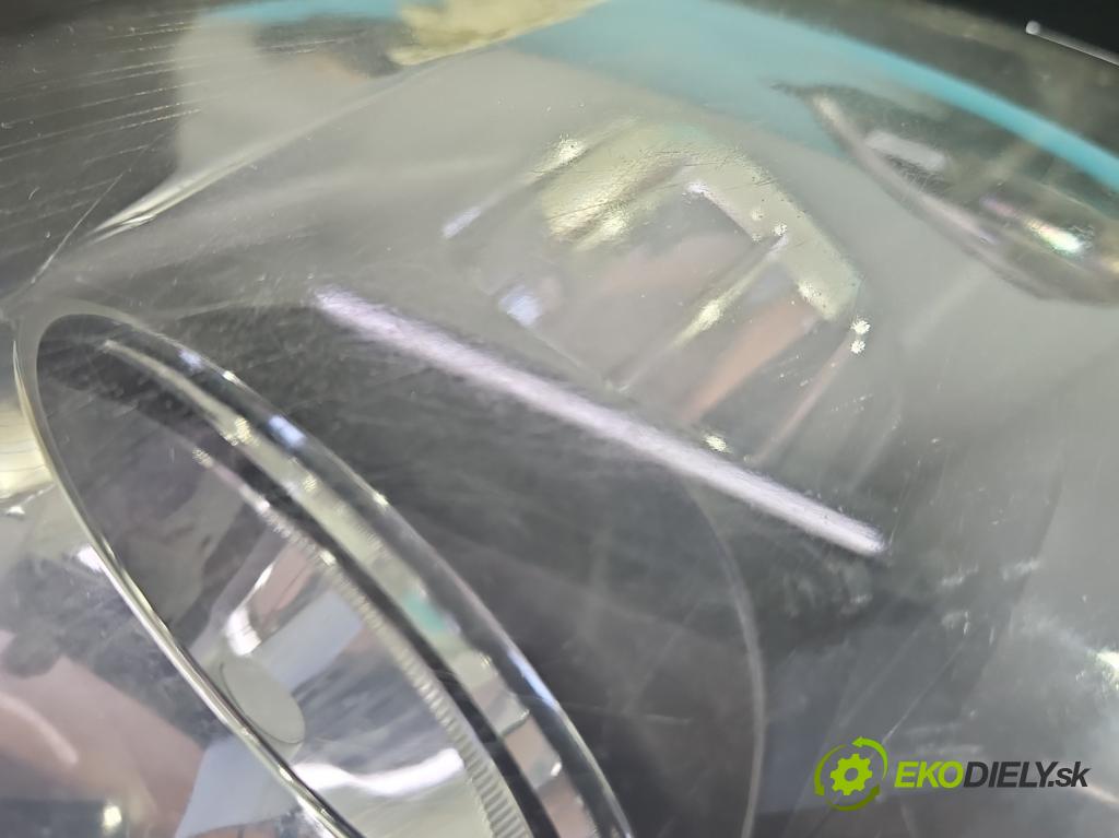 Opel Zafira B 2005-2014 1.9 cdti 120 HP manual 88 kW 1910 cm3 5- Reflektor: pravý  (Pravé)