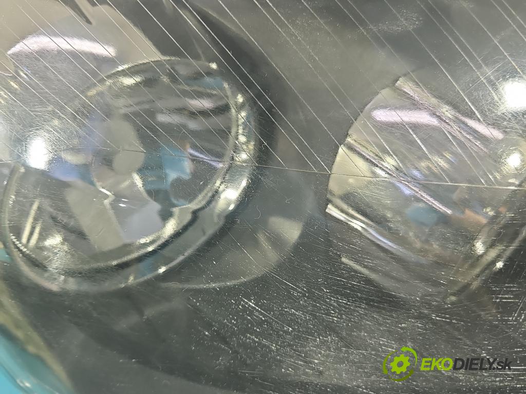 Opel Zafira B 2005-2014 1.9 cdti 120 HP manual 88 kW 1910 cm3 5- Reflektor: pravý  (Pravé)