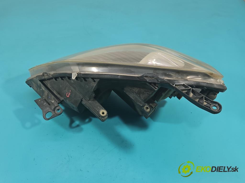 Opel Zafira B 2005-2014 1.9 cdti 120 HP manual 88 kW 1910 cm3 5- Reflektor: pravý  (Pravé)