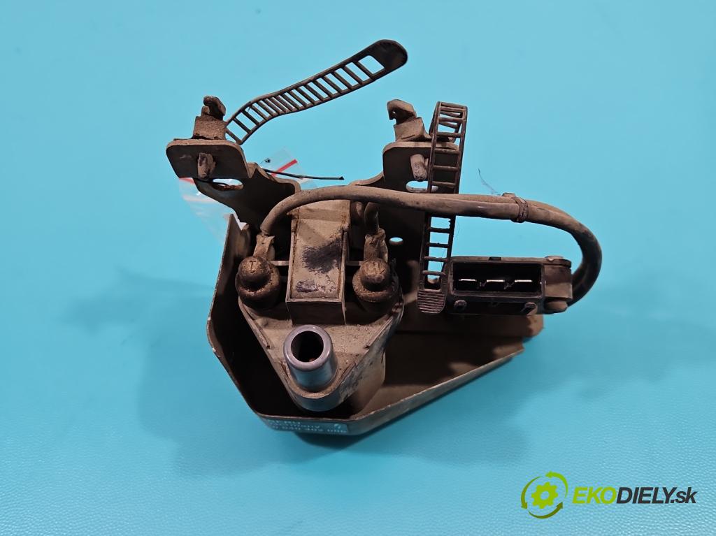 Audi A4 B5 1994-2001 1.6 101 HP manual 74 kW 1595 cm3 4- cievka zapaľovacia 0040102006 (Zapaľovacie cievky, moduly)