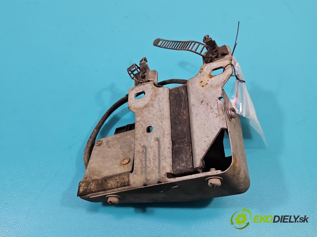 Audi A4 B5 1994-2001 1.6 101 HP manual 74 kW 1595 cm3 4- cievka zapaľovacia 0040102006 (Zapaľovacie cievky, moduly)