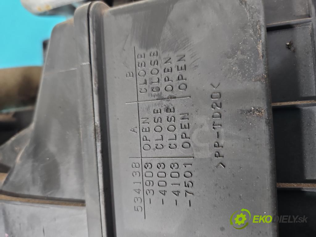 Suzuki Grand Vitara I 1998-2005 2.0d 109 hp manual 80 kW 1997 cm3 5- radiátor 534138 (Radiátory topení)