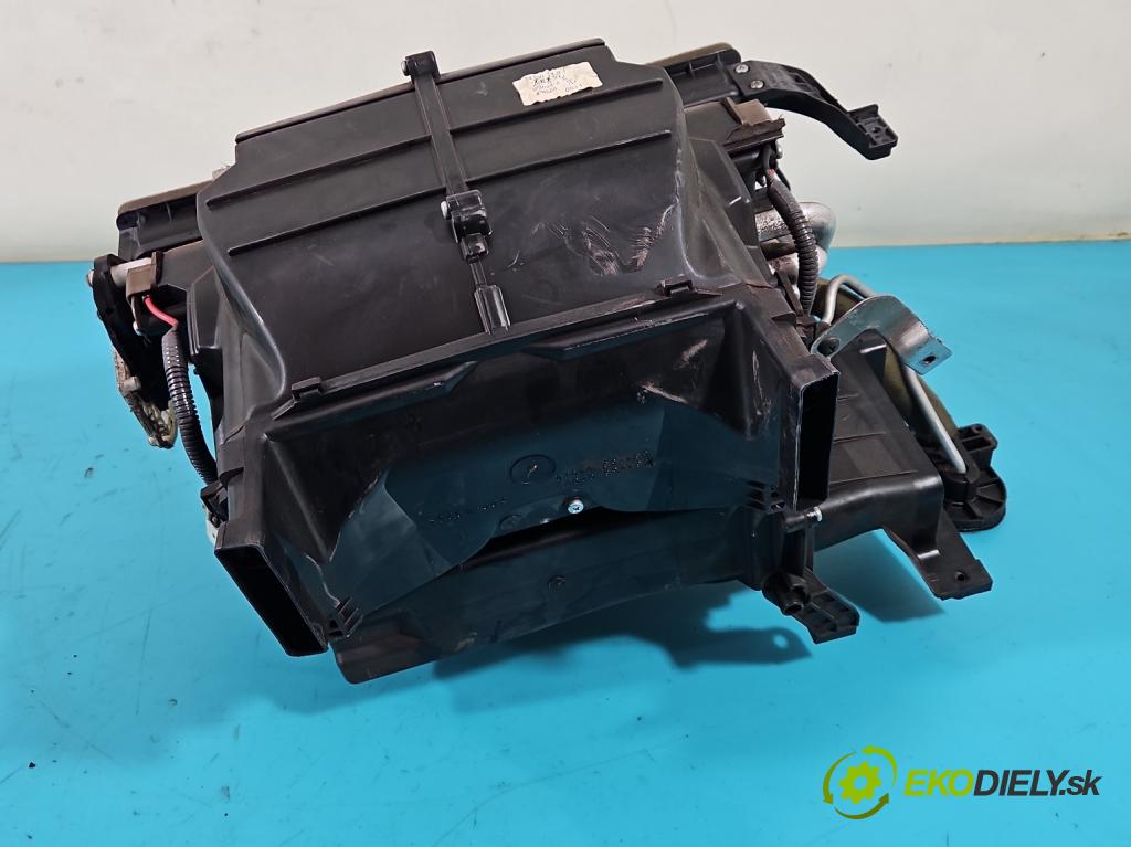 Suzuki Grand Vitara I 1998-2005 2.0d 109 hp manual 80 kW 1997 cm3 5- radiátor 534138 (Radiátory topení)