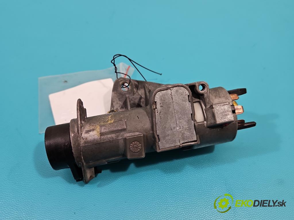 Audi A3 8L 1996-2003 1.6 SR 101 HP manual 74 kW 1595 cm3 5- Spínačka 4B0905851C (Spínacie skrinky a kľúče)