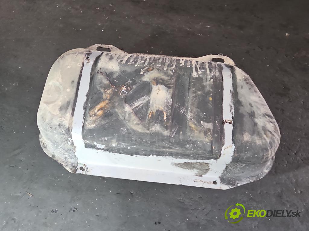 Suzuki Grand Vitara I 1998-2005 2.0d 109 HP manual 80 kW 1997 cm3 5- Nádrž: palivo  (Nádrže)