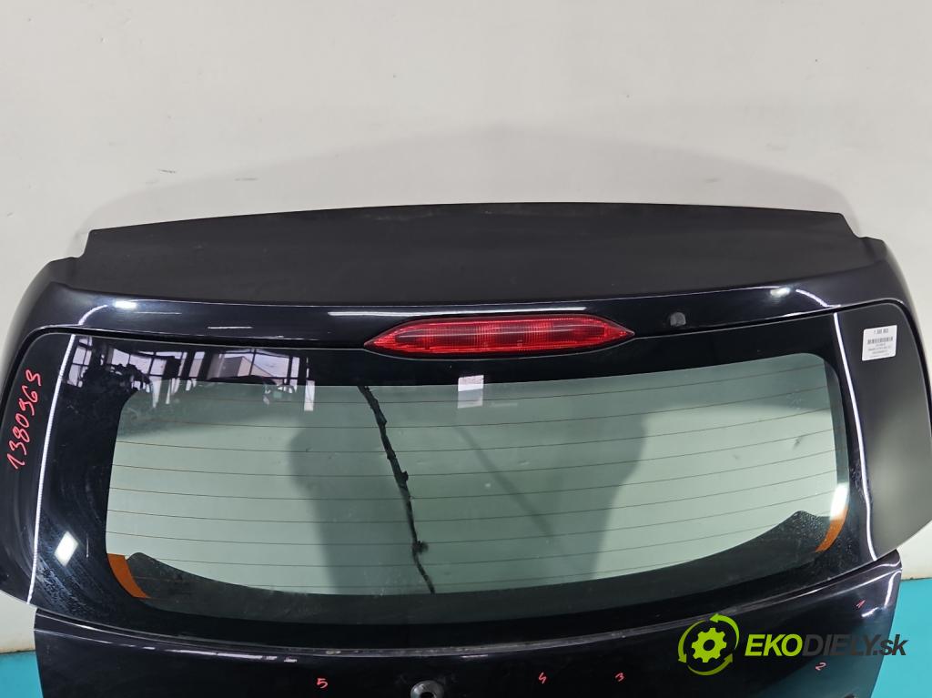 Mitsubishi Colt Z30 VI 2004-2012 1.3 16V 95 hp manual 70 kW 1332 cm3 5- zadní kufrové dveře  (Zadní kapoty)