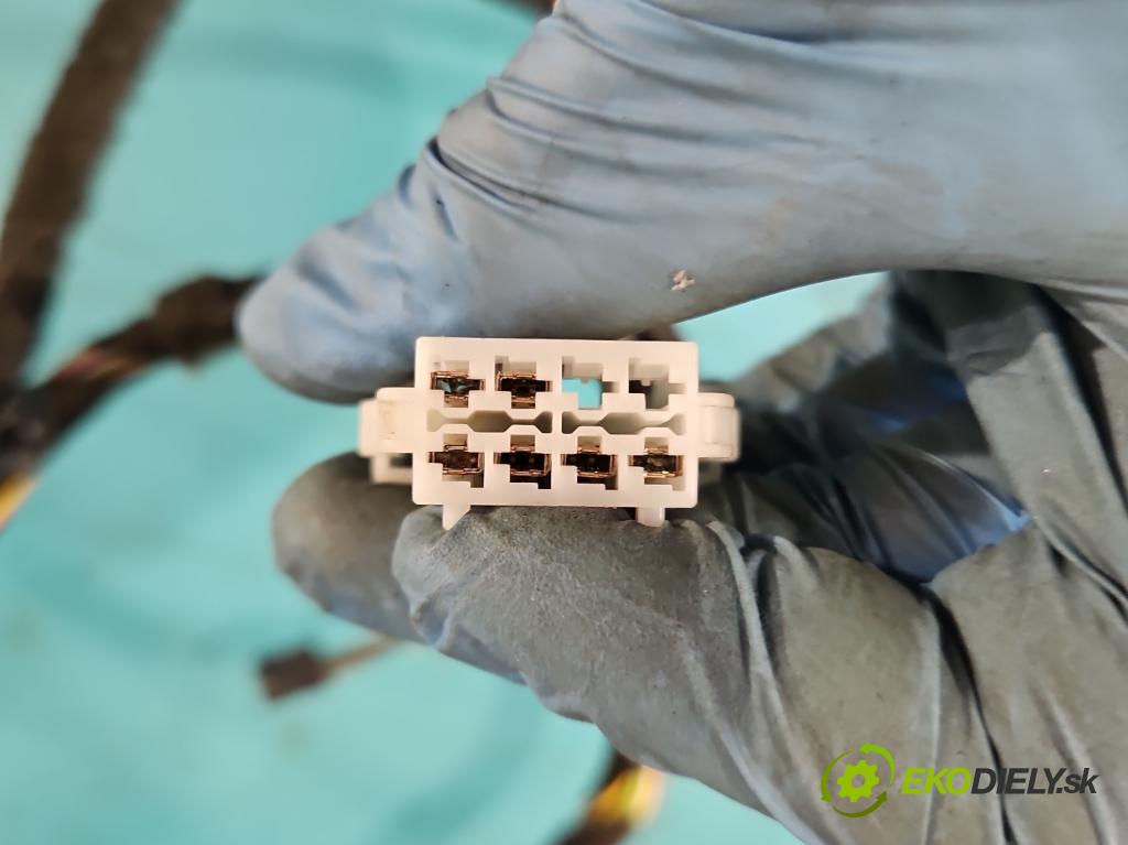 Mercedes E W212 2009-2016 3.0 cdi V6 204 hp automatic 150 kW 2987 cm3 5- zadní kufrové dveře  (Zadní kapoty)