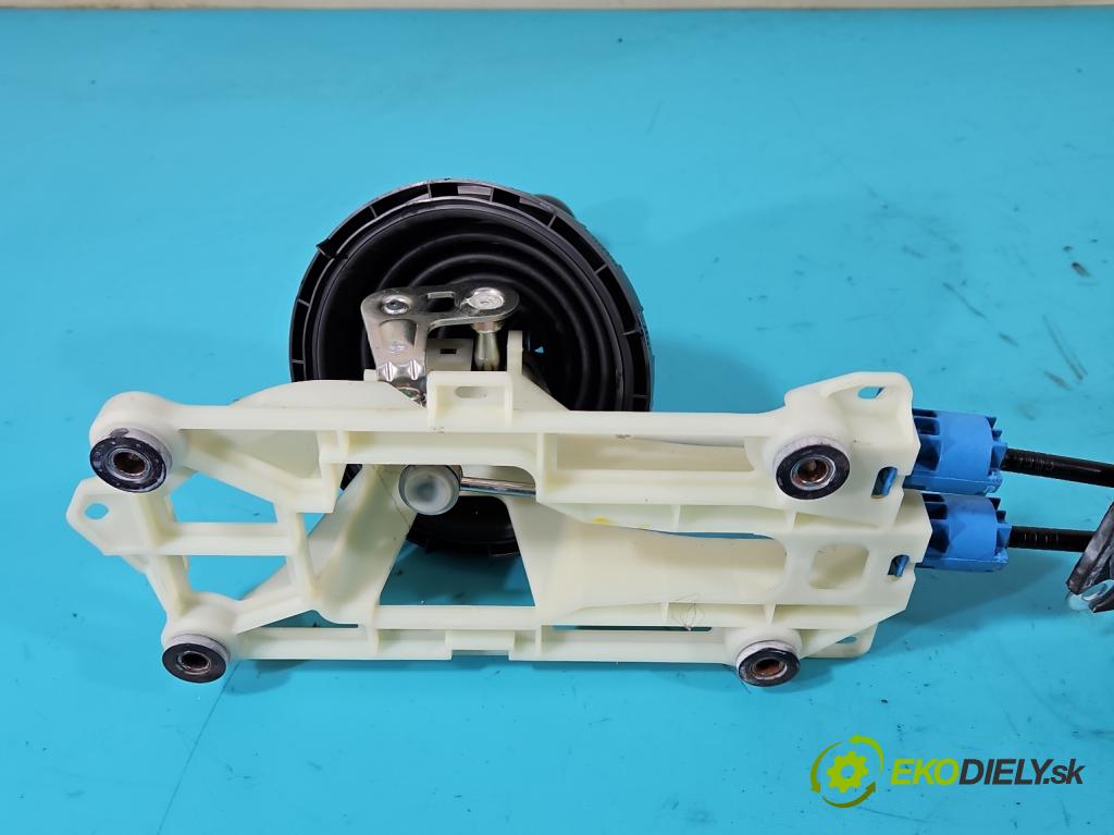 Mitsubishi Colt Z30 VI 2004-2012 1.3 16V 95 HP manual 70 kW 1332 cm3 5- Páka: Změny: stupeň,rýchlosť MN178047 (Rýchlostné páky / kulisy)