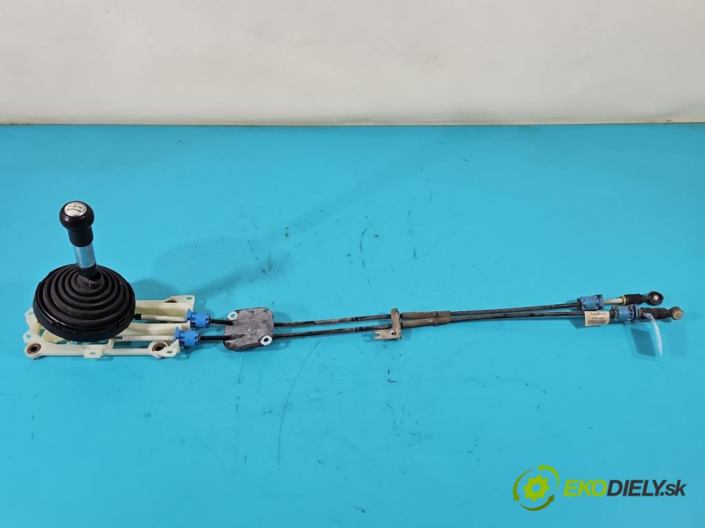 Mitsubishi Colt Z30 VI 2004-2012 1.3 16V 95 HP manual 70 kW 1332 cm3 5- Páka: Změny: stupeň,rýchlosť MN178047 (Rýchlostné páky / kulisy)