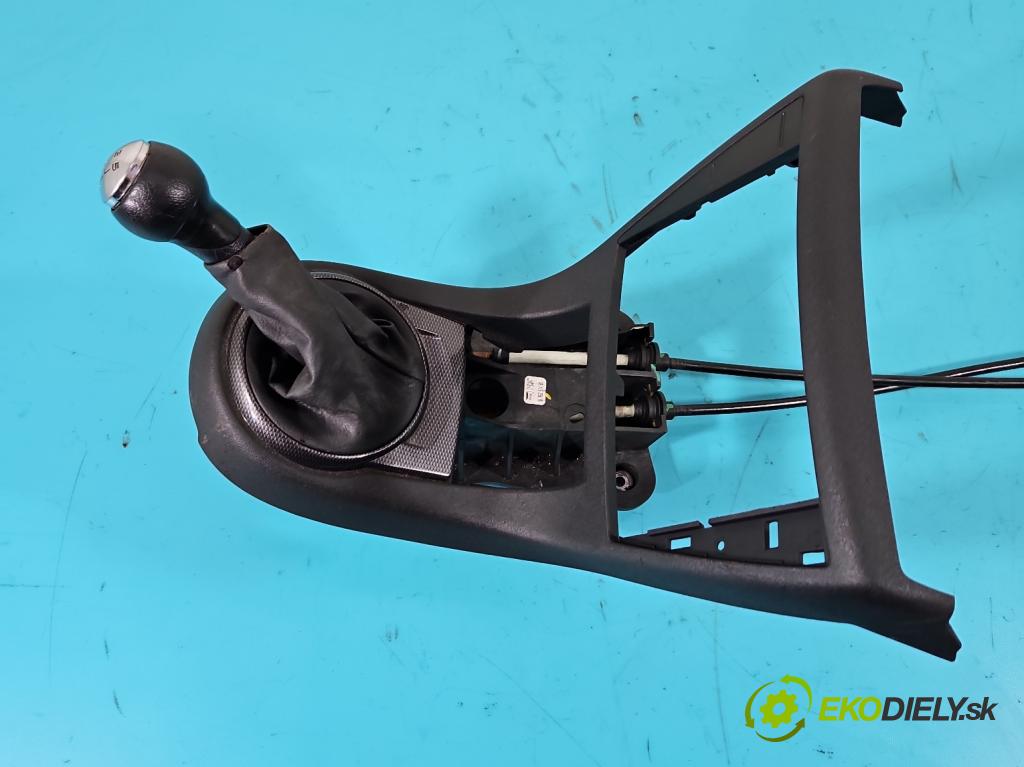 Citroen C4 I 2004-2011 1.6 hdi 109 HP manual 80 kW 1560 cm3 5- Páka: Změny: stupeň,rýchlosť 9655251480 (Rýchlostné páky / kulisy)