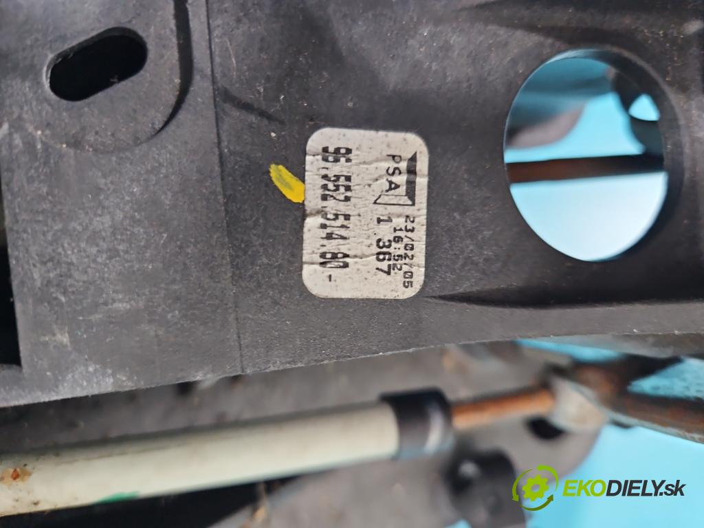 Citroen C4 I 2004-2011 1.6 hdi 109 HP manual 80 kW 1560 cm3 5- Páka: Změny: stupeň,rýchlosť 9655251480 (Rýchlostné páky / kulisy)