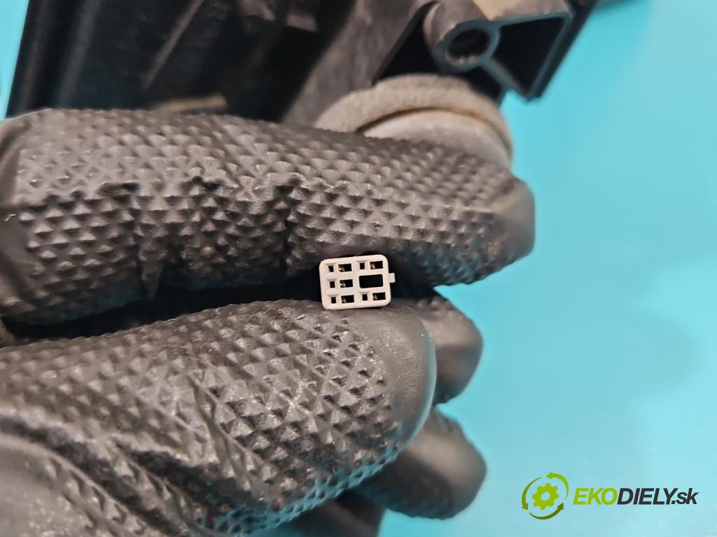 Mitsubishi Colt Z30 VI 2004-2012 1.3 16V 95 HP manual 70 kW 1332 cm3 5- zrkadlo pravé  (Ostatné)