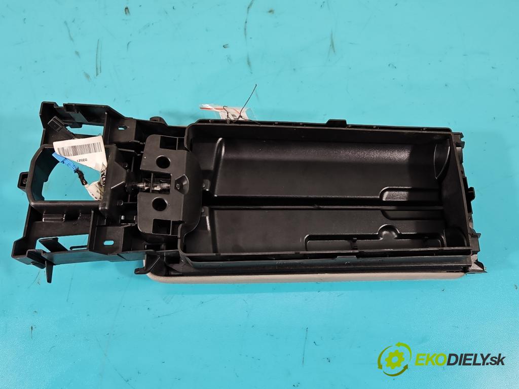 Mercedes E W212 2009-2016 3.0 cdi V6 204 HP automatic 150 kW 2987 cm3 5- operadlo 0005746037 (Lakťové opierky)