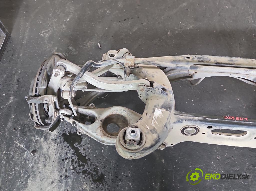 Mercedes E W212 2009-2016 3.0 cdi V6 204 hp automatic 150 kW 2987 cm3 5- zadní výztuha  (Výztuhy zadní)