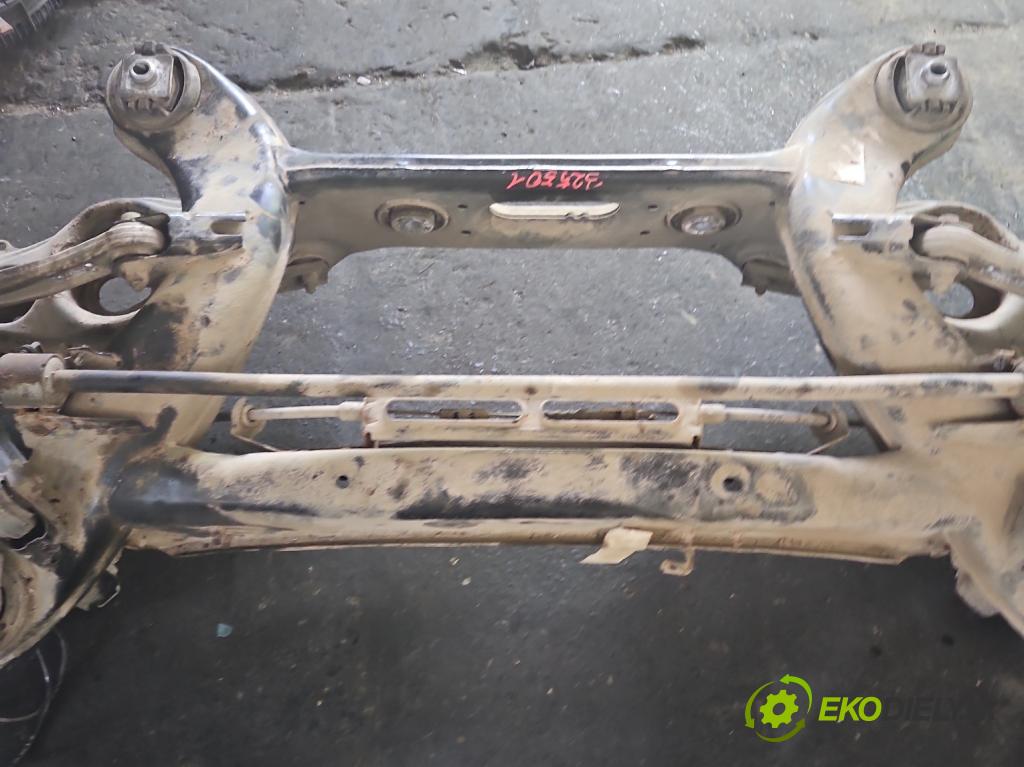 Mercedes E W212 2009-2016 3.0 cdi V6 204 hp automatic 150 kW 2987 cm3 5- zadní výztuha  (Výztuhy zadní)