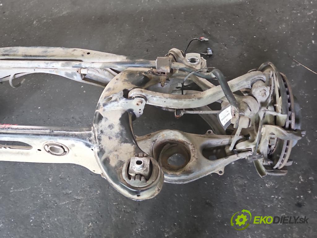 Mercedes E W212 2009-2016 3.0 cdi V6 204 hp automatic 150 kW 2987 cm3 5- zadní výztuha  (Výztuhy zadní)