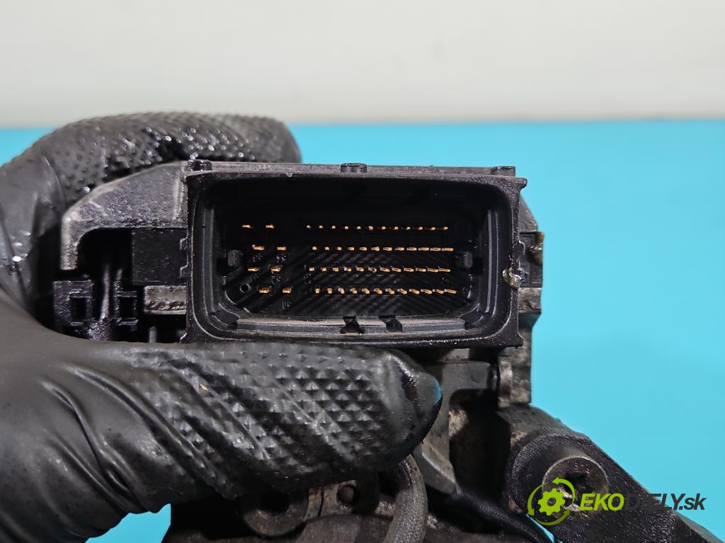 Opel Vectra C 2002-2008 2.2 dti 125 HP manual 92 kW 2172 cm3 4- čerpadlo vstrekovacia 0470504222 (Vstrekovacie čerpadlá)