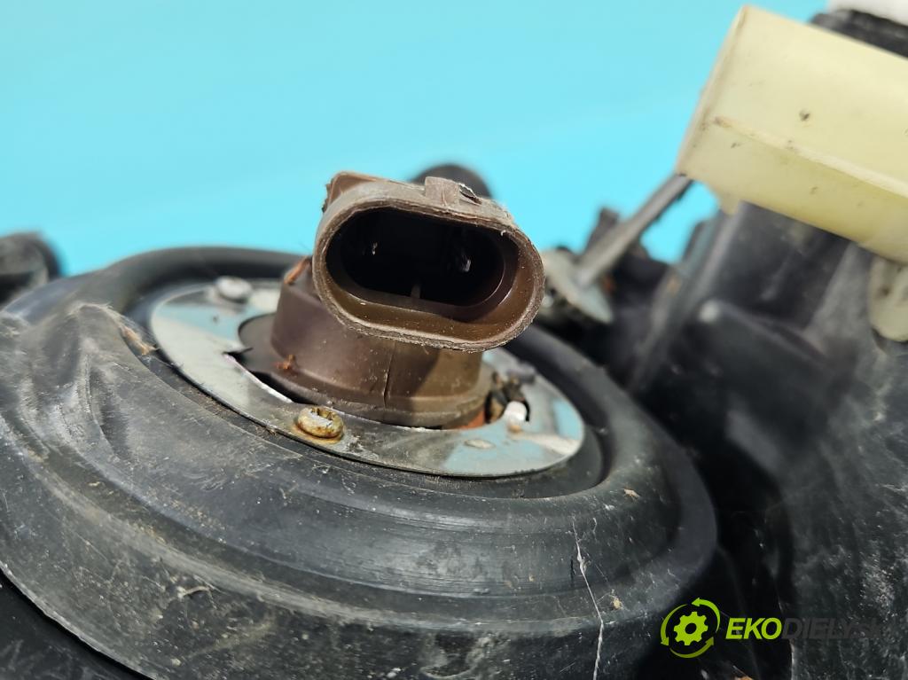 Opel Astra II 1998-2009 1.4 16V 90 HP manual 66 kW 1364 cm3 5- Reflektor: pravý  (Pravé)