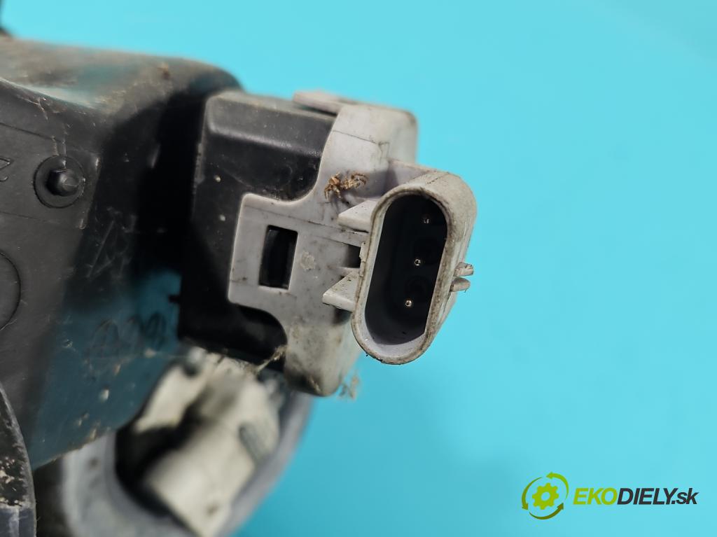 Opel Astra II 1998-2009 1.4 16V 90 HP manual 66 kW 1364 cm3 5- Reflektor: pravý  (Pravé)