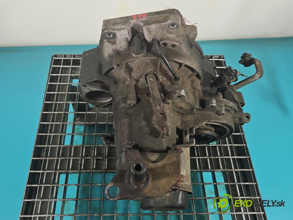 Vw Lupo 1.7 sdi 60 HP manual 44 kW 1716 cm3 3- prevodovka stupeň,rýchlosť manual FFV