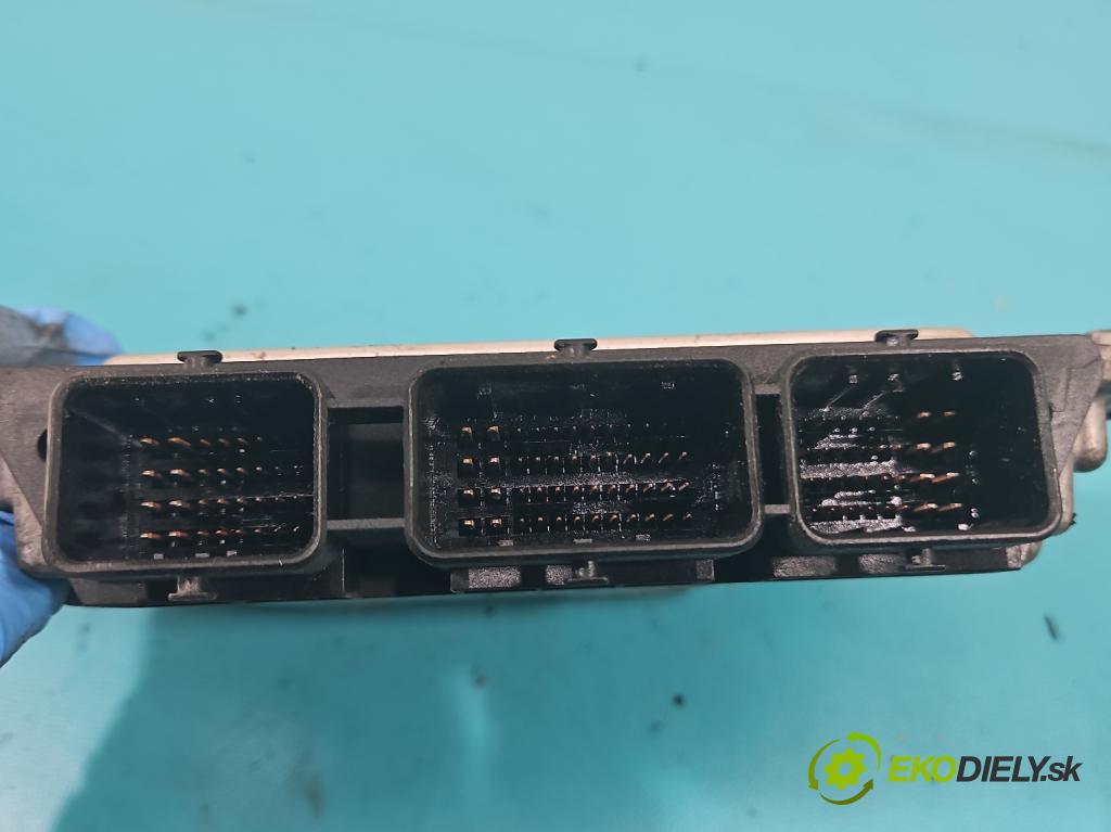 Opel Vivaro 2001-2014 2.5 cdti 135 hp manual 99 kW 2463 cm3 5- řídící jednotka motoru 0281011890
