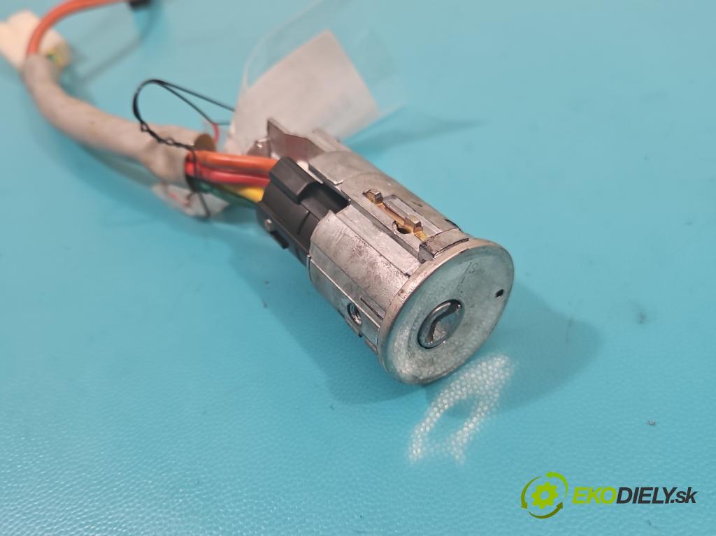 Opel Vivaro 2001-2014 2.5 cdti 135 HP manual 99 kW 2463 cm3 5- Spínačka  (Spínacie skrinky a kľúče)