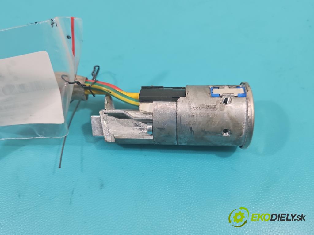 Opel Vivaro 2001-2014 2.5 cdti 135 HP manual 99 kW 2463 cm3 5- Spínačka  (Spínacie skrinky a kľúče)