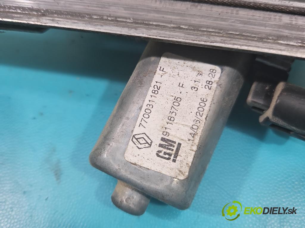 Opel Vivaro 2001-2014 2.5 cdti 135 hp manual 99 kW 2463 cm3 5- mechanismus stahování přední pravý