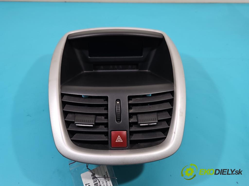 Peugeot 207 1.6 hdi 92 HP manual 68 kW 1560 cm3 5- Zobrazit: 9675859580 (Prístrojové dosky, displeje)