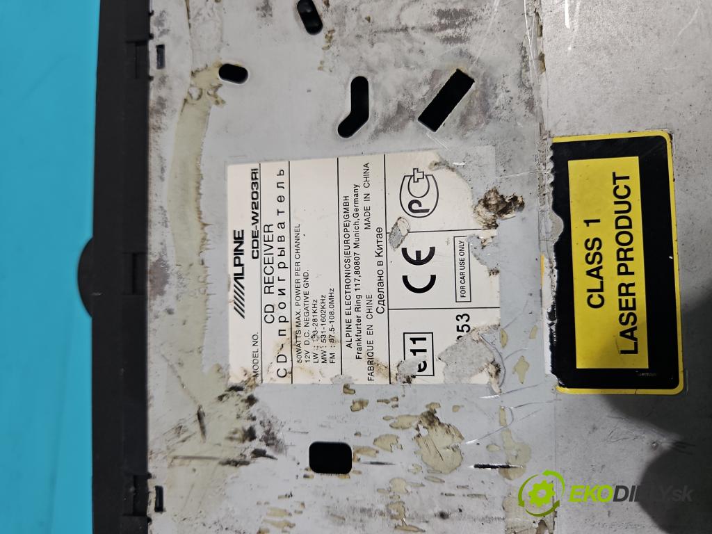 Nissan Qashqai I J10 2006-2013 2.0 dci 150 HP manual 110 kW 1994 cm3 5- Radio CDE-W203RI