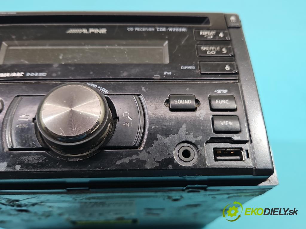 Nissan Qashqai I J10 2006-2013 2.0 dci 150 HP manual 110 kW 1994 cm3 5- Radio CDE-W203RI
