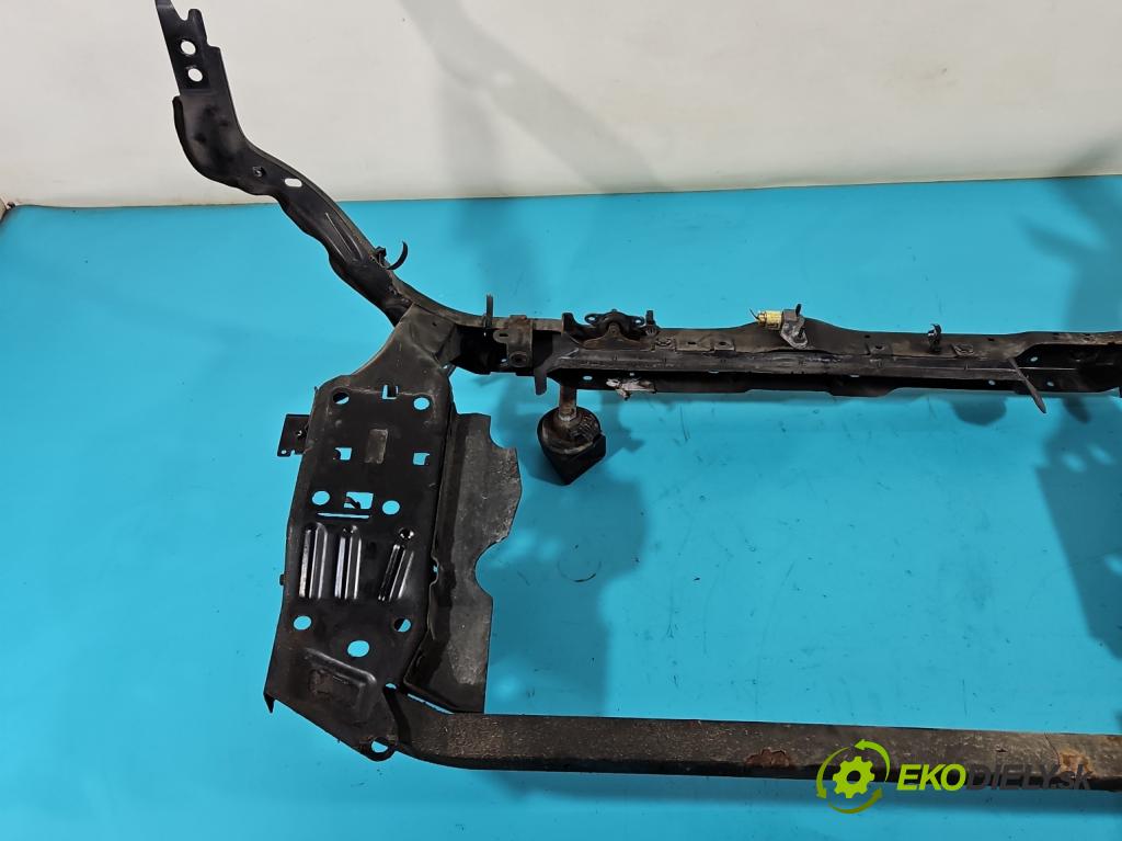 Nissan Qashqai I J10 2006-2013 2.0 dci 150 hp manual 110 kW 1994 cm3 5- stěna přední  (Výztuhy přední)