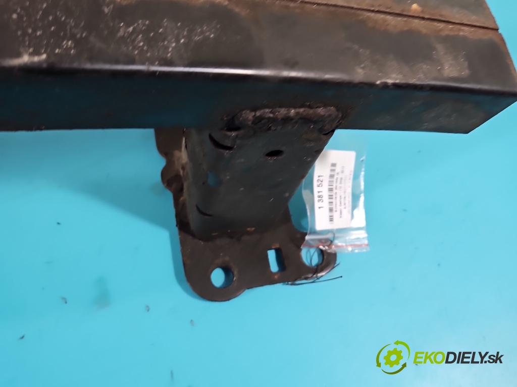 Nissan Qashqai I J10 2006-2013 2.0 dci 150 hp manual 110 kW 1994 cm3 5- výztuha nárazníku přední