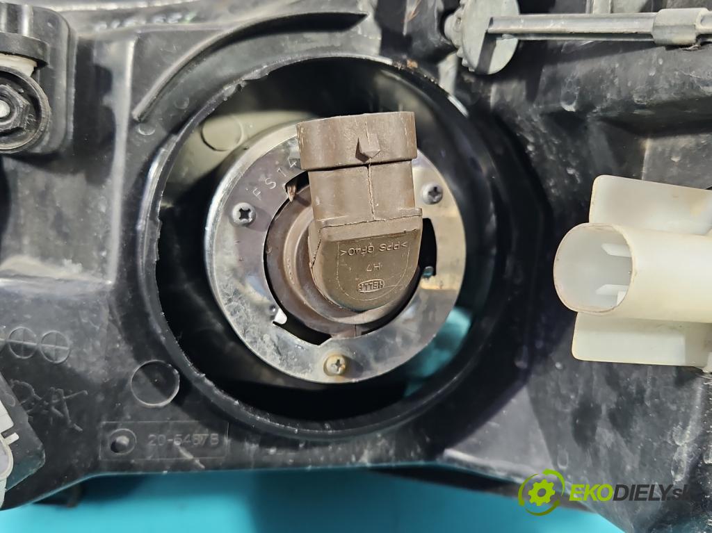 Opel Astra II 1998-2009 2.2 16V 147 HP manual 108 kW 2198 cm3 2- Reflektor: pravý  (Pravé)