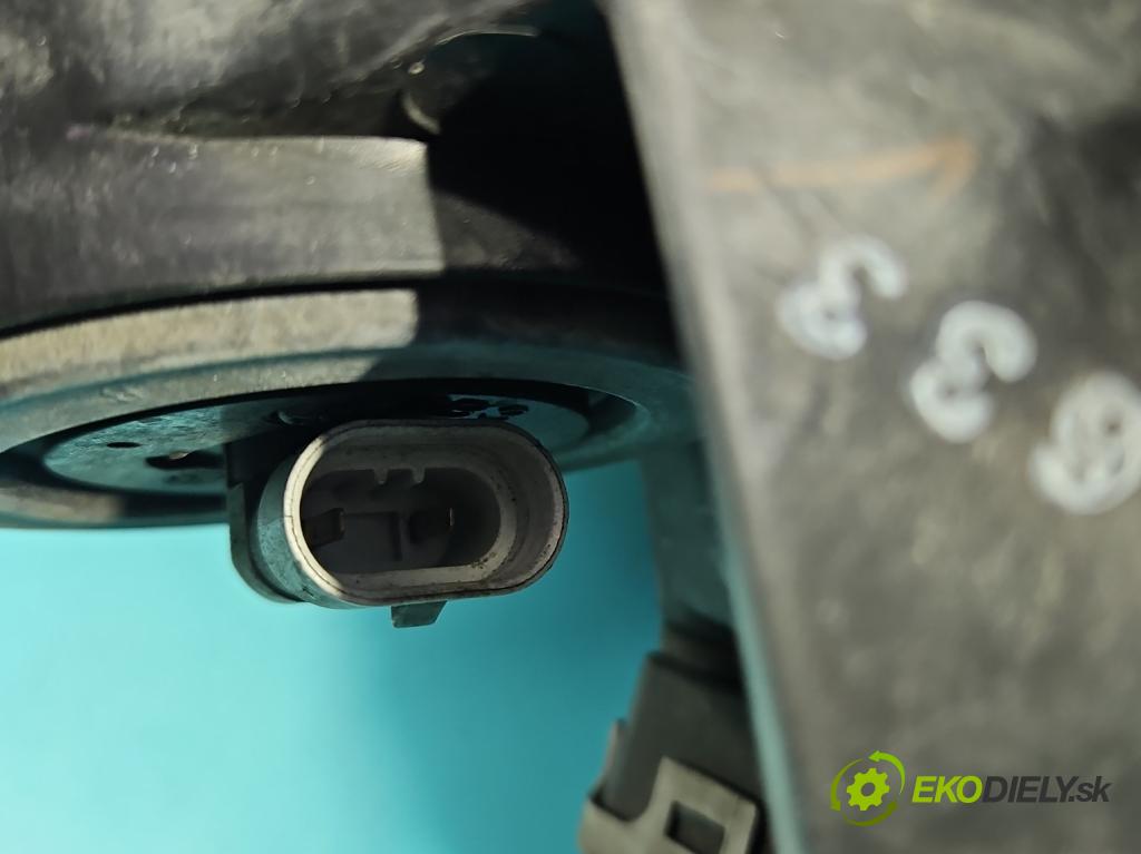 Opel Astra II 1998-2009 2.2 16V 147 HP manual 108 kW 2198 cm3 2- Reflektor: pravý  (Pravé)