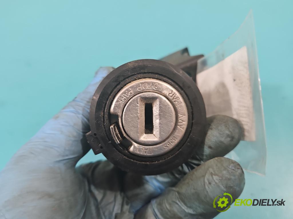 Fiat Doblo I 2001-2010 1.4 8V 77 HP manual 57 kW 1368 cm3 5- Spínačka  (Spínacie skrinky a kľúče)